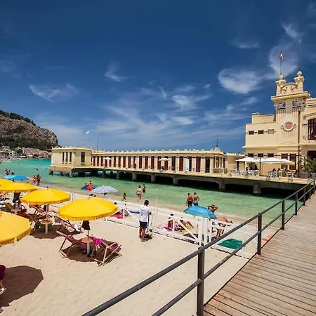 Casa Di Enrico * Palermo